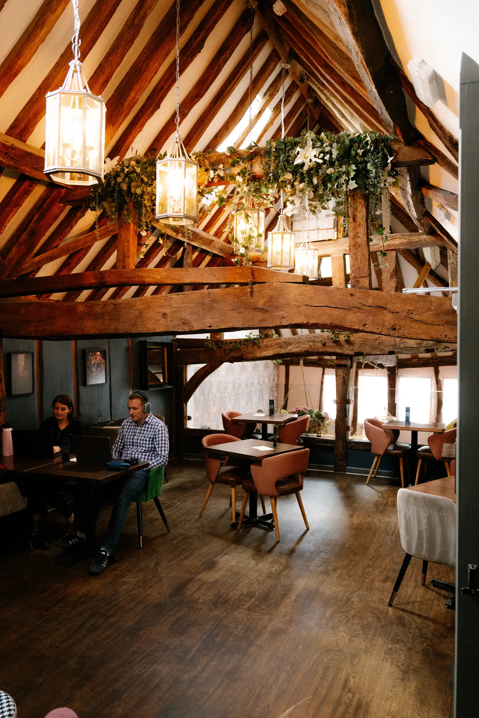 Private dining mezzanine